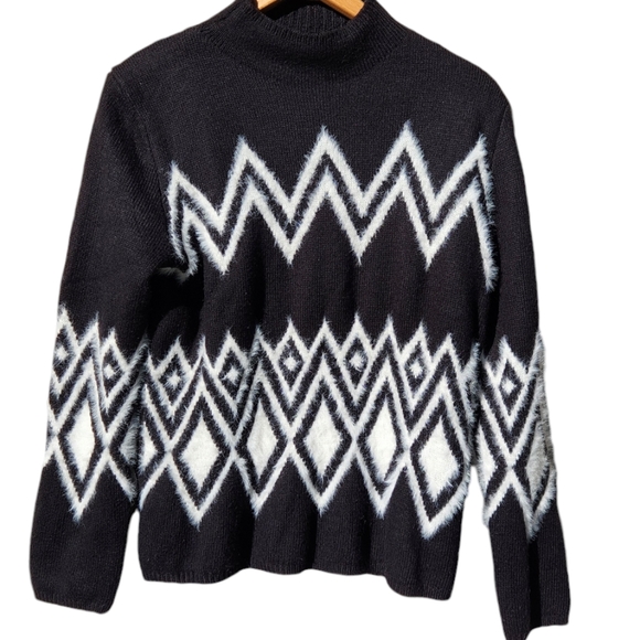 Banana Republic Modern Fair Isle Black and White Sweater. Size M - Picture 3 of 9